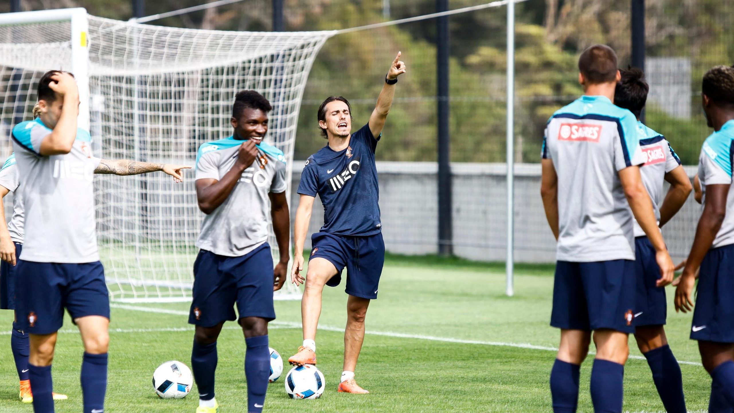 How do you train the “creativity” of a Soccer player? Players for the Portuguese National Soccer Teams